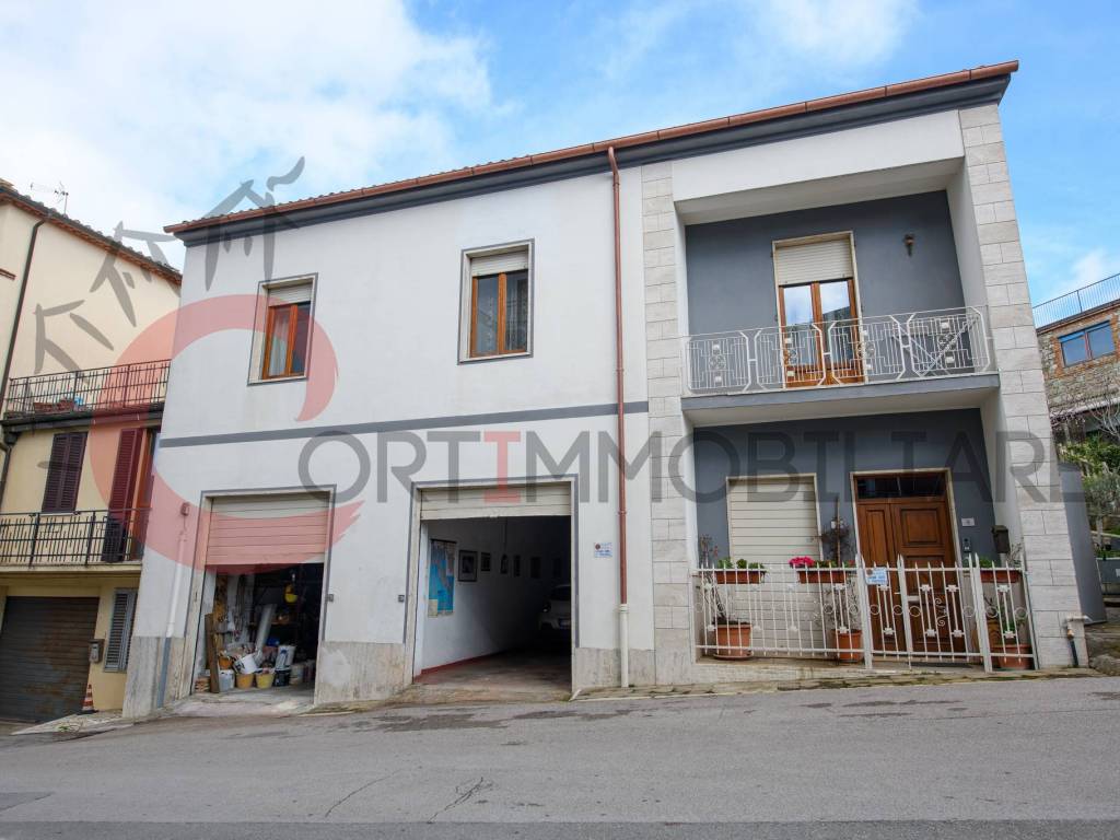 casa indipendente in vendita a Roccastrada