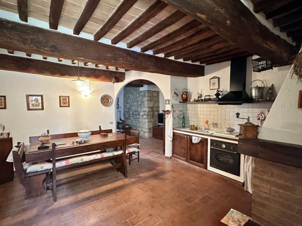 appartamento in vendita a Roccastrada in zona Sassofortino