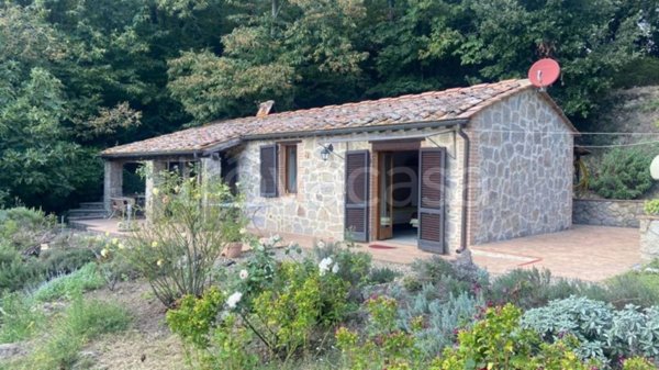 casa indipendente in vendita a Roccastrada