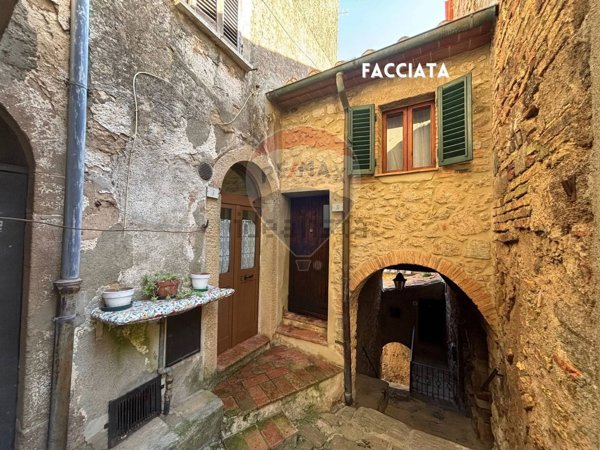 casa indipendente in vendita a Roccastrada in zona Roccatederighi