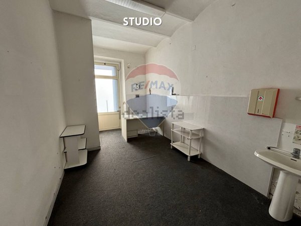 negozio in vendita a Roccastrada