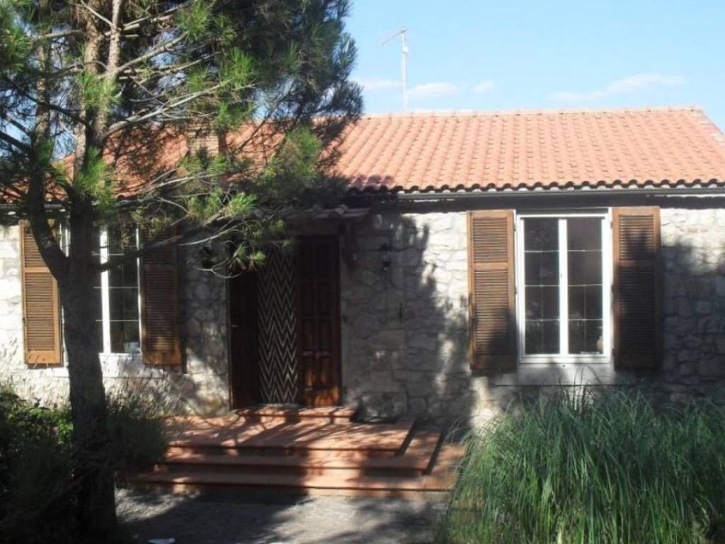 casa indipendente in vendita a Roccastrada