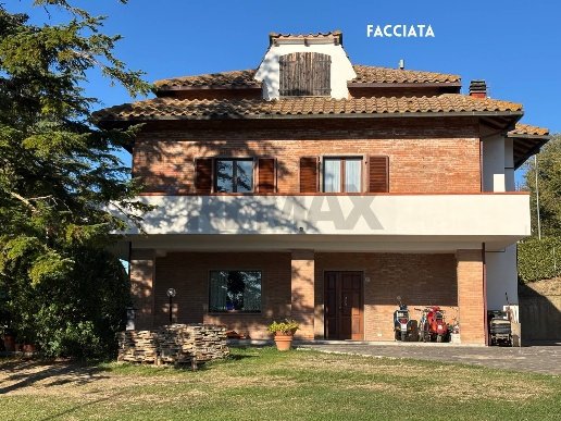 casa indipendente in vendita a Roccastrada