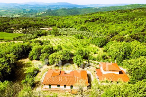 casale in vendita a Roccastrada in zona Montemassi