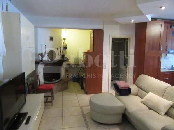 appartamento in vendita a Roccastrada in zona Sticciano