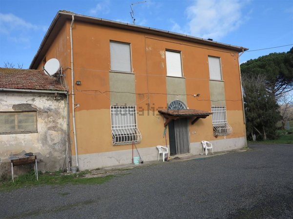 casale in vendita a Roccastrada in zona Montemassi