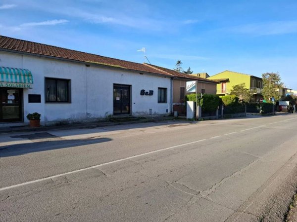 ufficio in vendita a Roccastrada in zona Ribolla