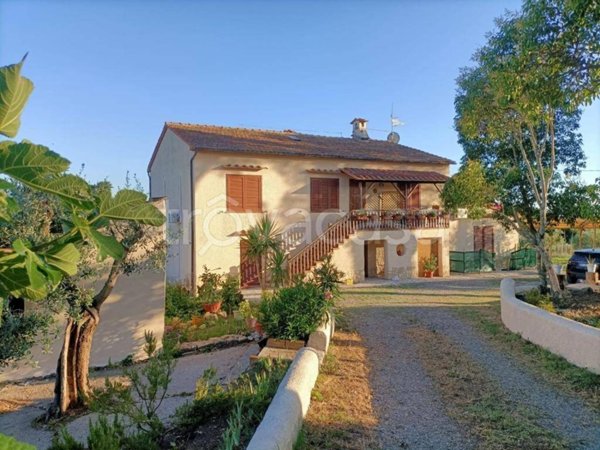 negozio in vendita a Roccastrada