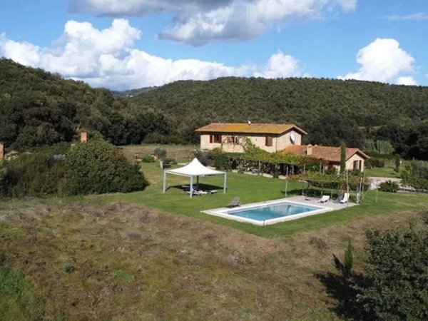 casale in vendita a Roccastrada in zona Sticciano