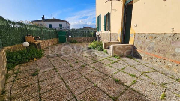 appartamento in vendita a Roccastrada in zona Ribolla