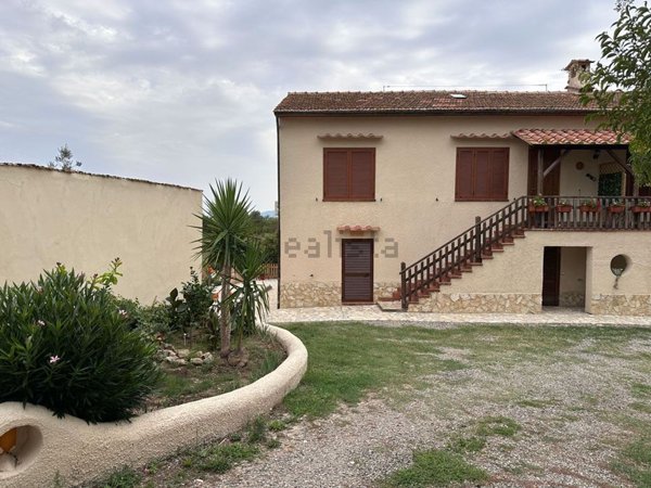 casale in vendita a Roccastrada