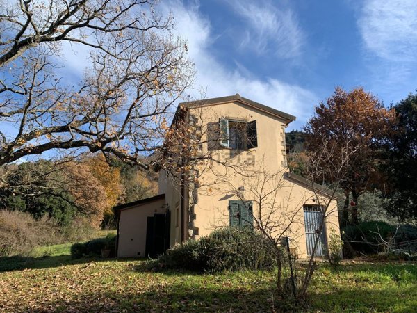 casale in vendita a Roccastrada in zona Roccatederighi