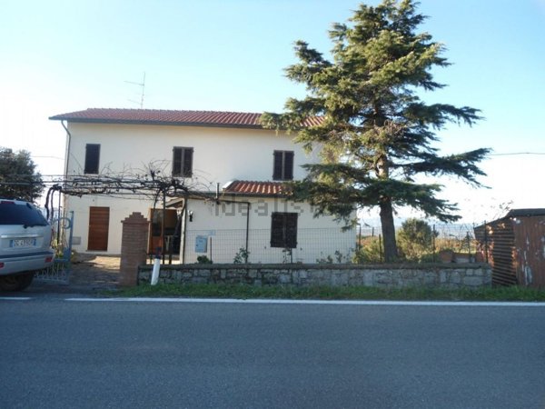 casale in vendita a Roccastrada