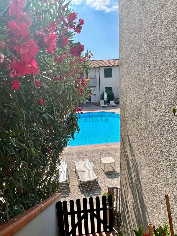 appartamento in vendita a Roccastrada in zona Ribolla