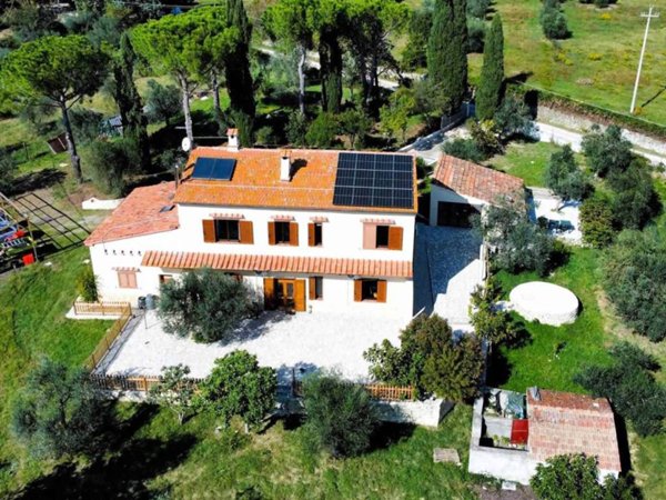 casale in vendita a Roccastrada