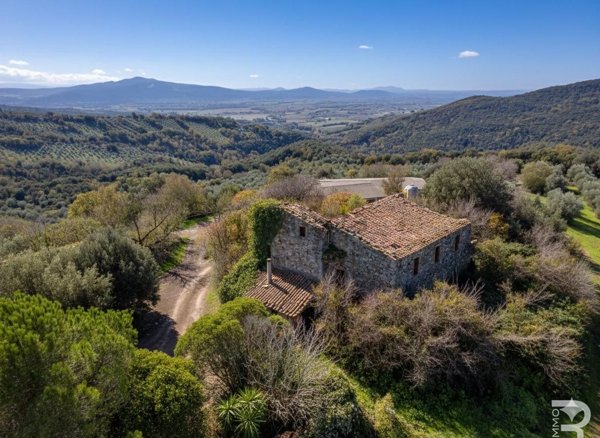 casale in vendita a Roccastrada