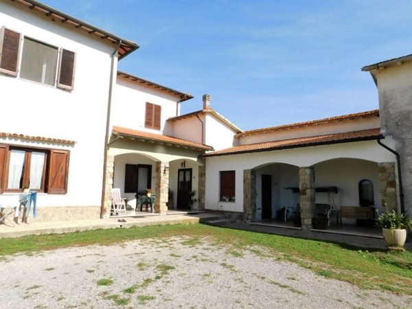 casa indipendente in vendita a Roccastrada in zona Ribolla