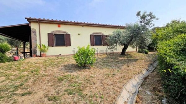 casa indipendente in vendita a Roccastrada