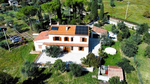 casa indipendente in vendita a Roccastrada