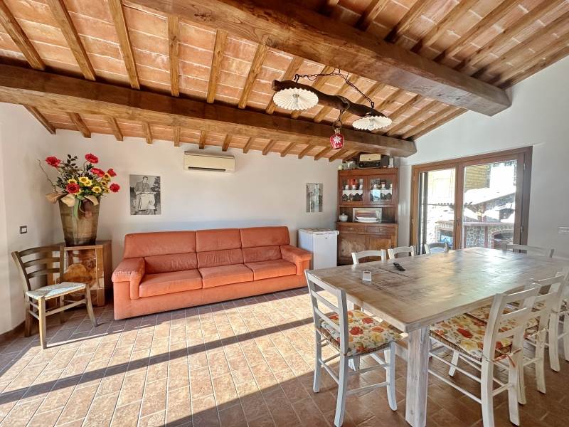 casa indipendente in vendita a Roccastrada in zona Montemassi