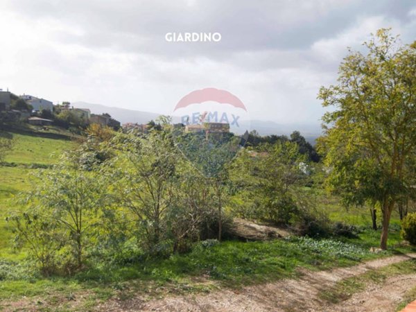 casa indipendente in vendita a Roccastrada