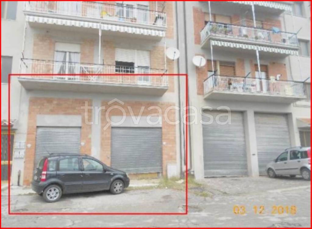 locale commerciale in vendita a Roccastrada