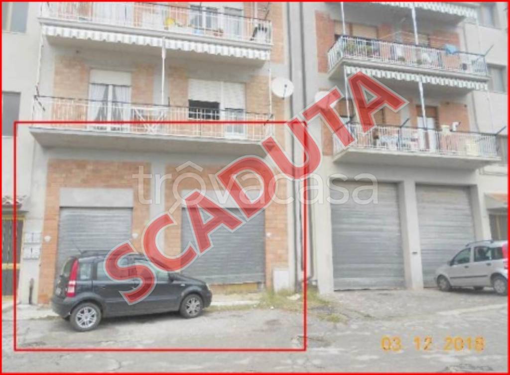 locale commerciale in vendita a Roccastrada