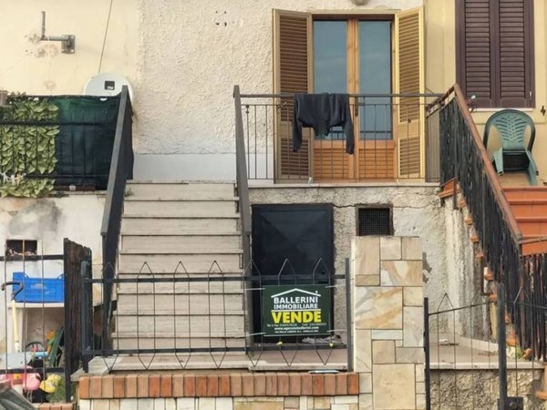 appartamento in vendita a Roccastrada in zona Ribolla