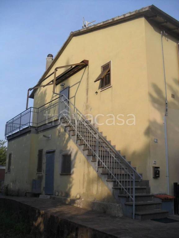 appartamento in vendita a Roccastrada in zona Ribolla