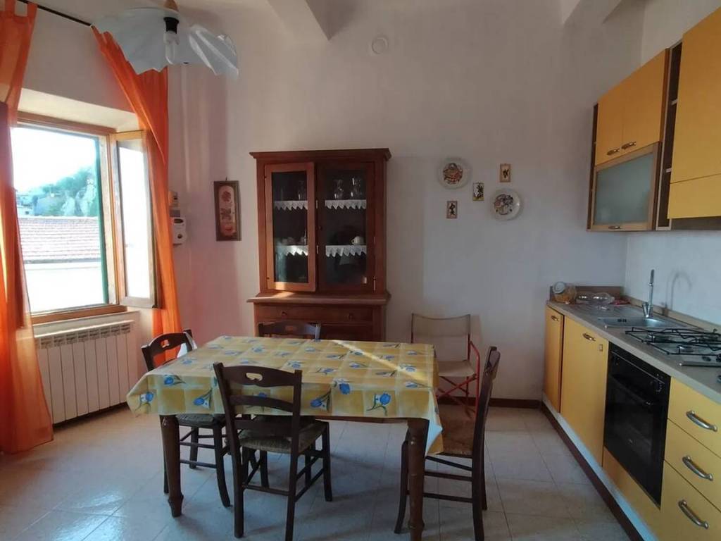 appartamento in vendita a Roccastrada in zona Roccatederighi