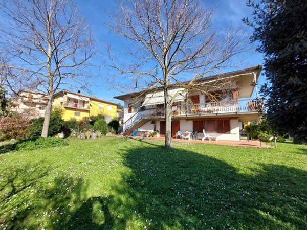 casa indipendente in vendita a Roccastrada in zona Sticciano