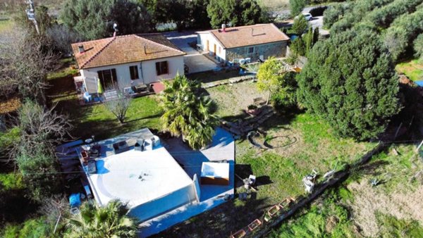 appartamento in vendita a Roccastrada in zona Ribolla