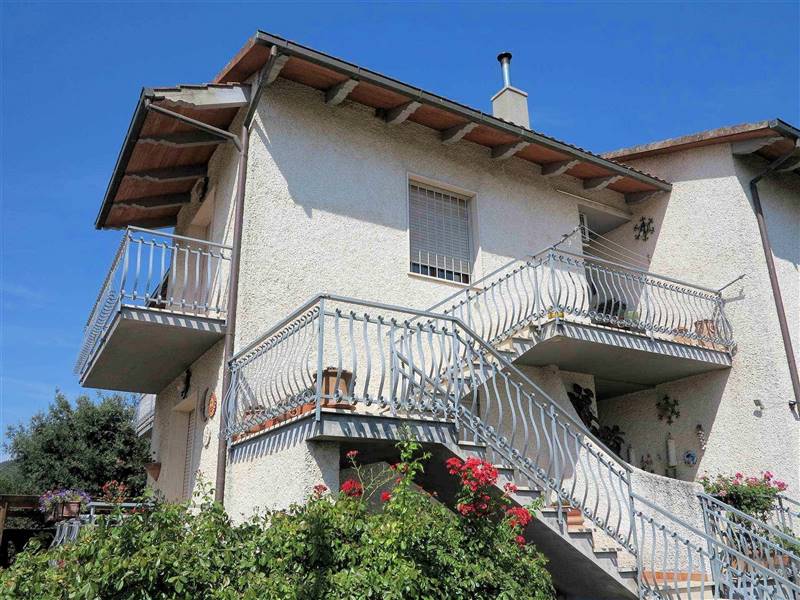 appartamento in vendita a Roccastrada in zona Ribolla