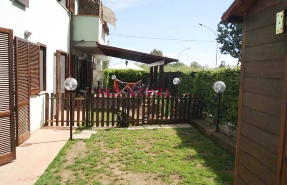 appartamento in vendita a Roccastrada in zona Ribolla