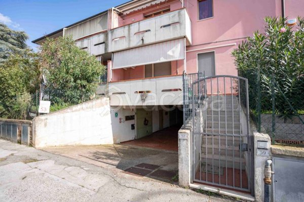 appartamento in vendita a Roccastrada in zona Sticciano