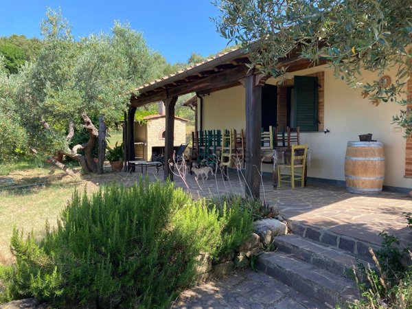 casa indipendente in vendita a Roccastrada