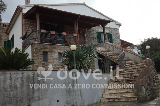 casa indipendente in vendita a Roccastrada in zona Sticciano