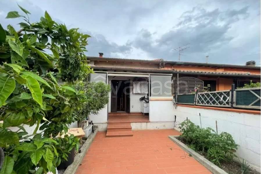 appartamento in vendita a Roccastrada in zona Ribolla