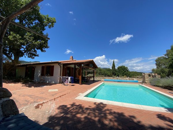 casa indipendente in vendita a Roccastrada in zona Sassofortino