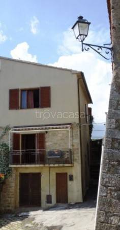 appartamento in vendita a Roccastrada in zona Sassofortino