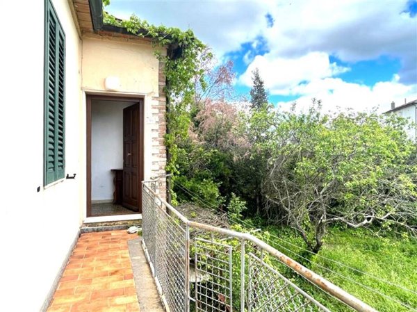 appartamento in vendita a Roccastrada in zona Sassofortino