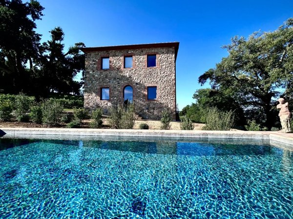 casa indipendente in vendita a Roccastrada