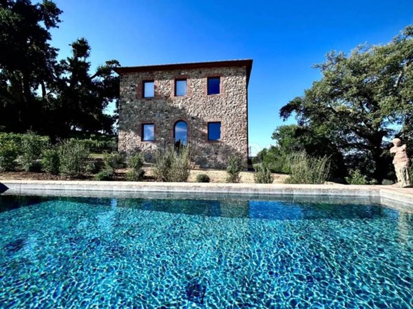 casa indipendente in vendita a Roccastrada