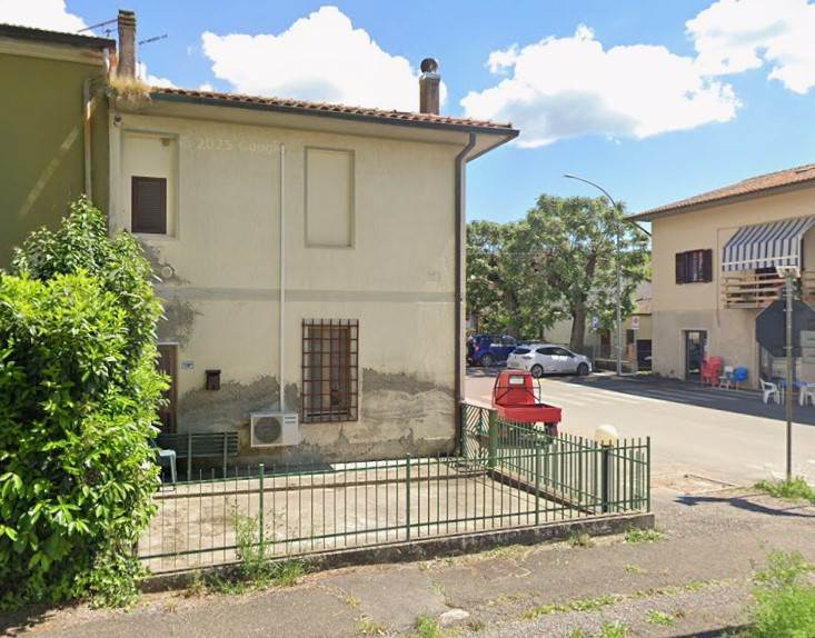 appartamento in vendita a Roccastrada in zona Sticciano