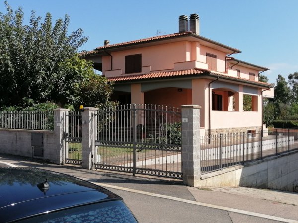 casa indipendente in vendita a Roccastrada in zona Ribolla