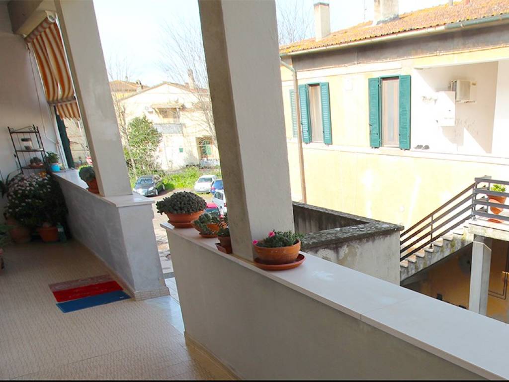 appartamento in vendita a Roccastrada in zona Ribolla