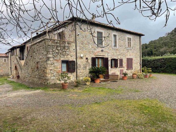 casale in vendita a Roccastrada