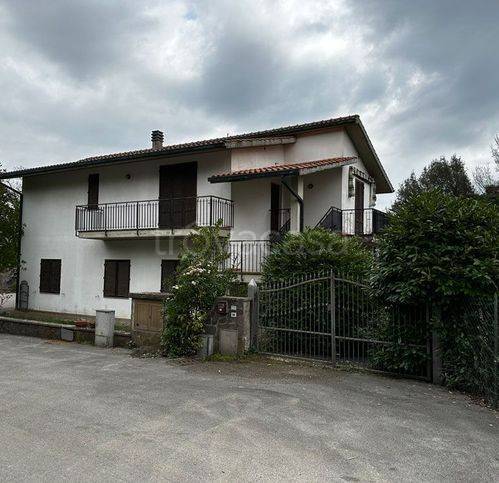 casa indipendente in vendita a Roccastrada in zona Torniella