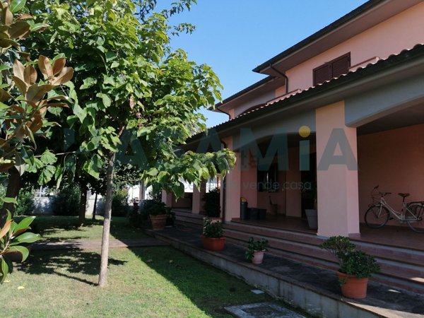 casa indipendente in vendita a Roccastrada in zona Ribolla