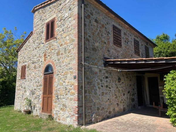 casa indipendente in vendita a Roccastrada